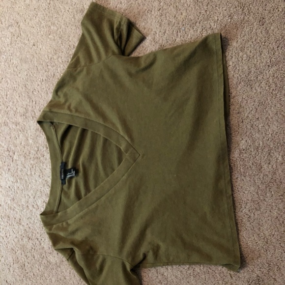 Crop top - Picture 1 of 2